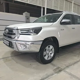 Toyota Hilux 2021