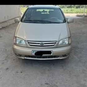 Toyota Sienna 2002