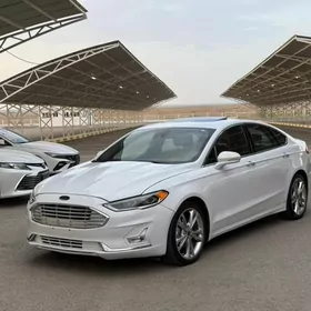 Ford Fusion 2020