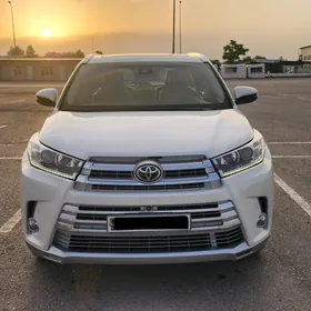 Toyota Highlander 2018