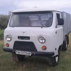 UAZ Profi 1989