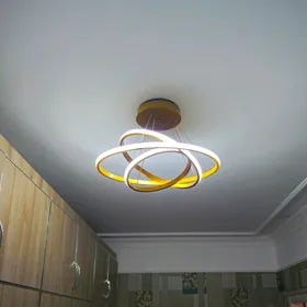 Lyustra LED