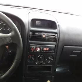 Opel Astra 1999