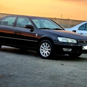 Toyota Camry 2000