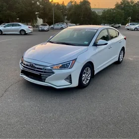 Hyundai Elantra 2020