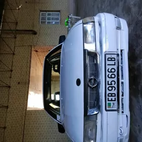 Opel Vectra 1989