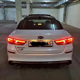 Kia Optima 2020