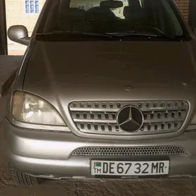 Mercedes-Benz ML350 1998