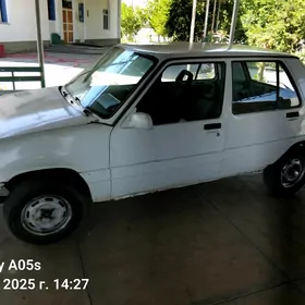 Renault Clio 1990