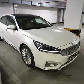 Kia Cadenza 2019