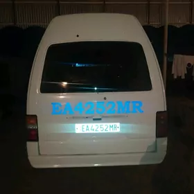 Nissan Urvan 1998