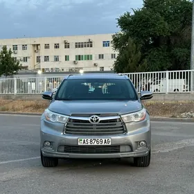 Toyota Highlander 2016