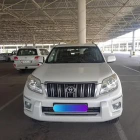 Toyota Land Cruiser Prado 2011