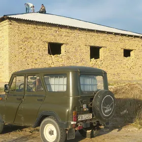 UAZ 469 2001