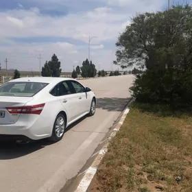 Toyota Avalon 2013