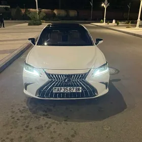 Lexus ES 350 2019