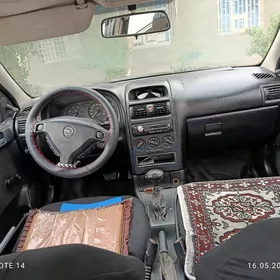 Opel Astra 2001