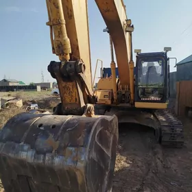 Ekskavator 220