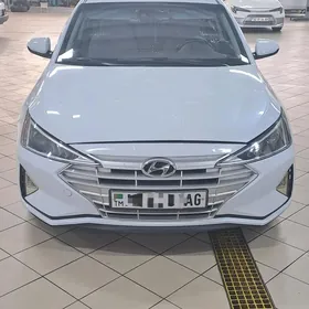 Hyundai Elantra 2020