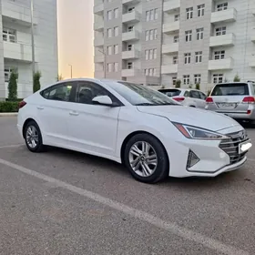 Hyundai Elantra 2020