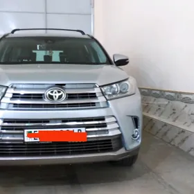 Toyota Highlander 2017