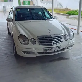 Mercedes-Benz E320 2003