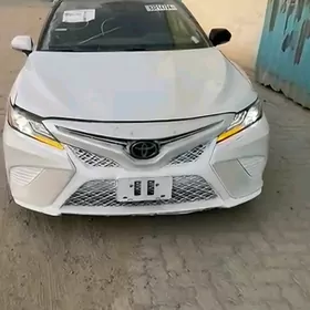 Toyota Camry 2020