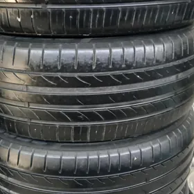 235-45-18 trakmax