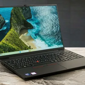 Lenovo THINKPAD 2025