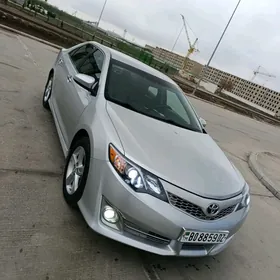 Toyota Camry 2013