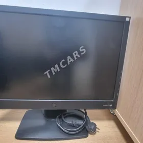 Монитор 20" и 19" / Monitor 20" и 19"