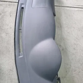 2005 Corolla tarpeda panel