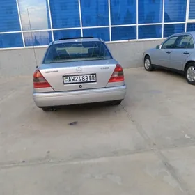 Mercedes-Benz C280 1994