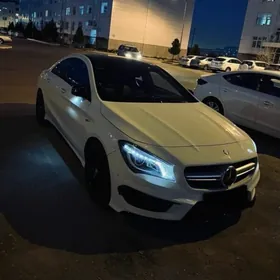 Mercedes-Benz CLA 2015