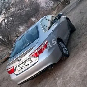 Toyota Camry 2016