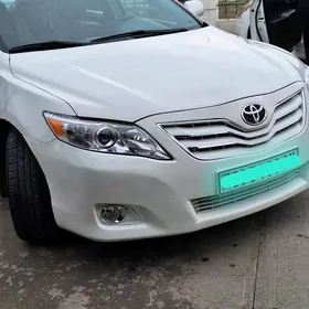 Toyota Camry 2010