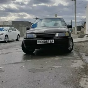 Opel Vectra 1989