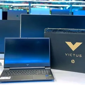 RTX 3050 / i5-12 / 24 GB RAM