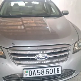 Ford Taurus 2012