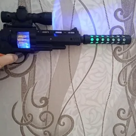 машинка,пистолет
