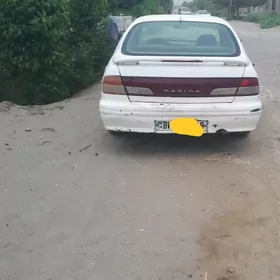 Nissan Cefiro 1994