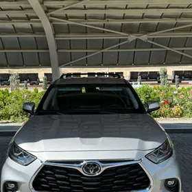 Toyota Highlander 2022