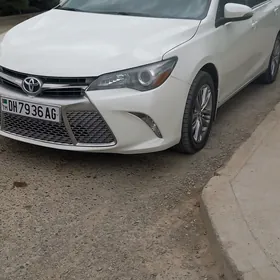 Toyota Camry 2017