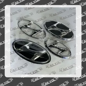 HYUNDAI KIA EMBLEMA