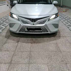 Toyota Camry 2020