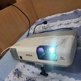 Epson proyektor/проектор