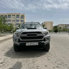 Toyota Tacoma 2018