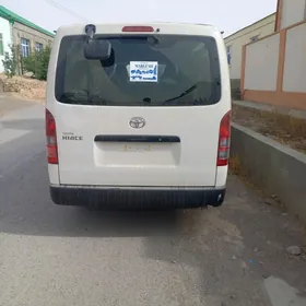 Toyota Hiace 2025