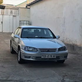 Toyota Camry 2001