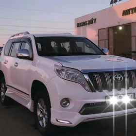 Toyota Land Cruiser Prado 2011